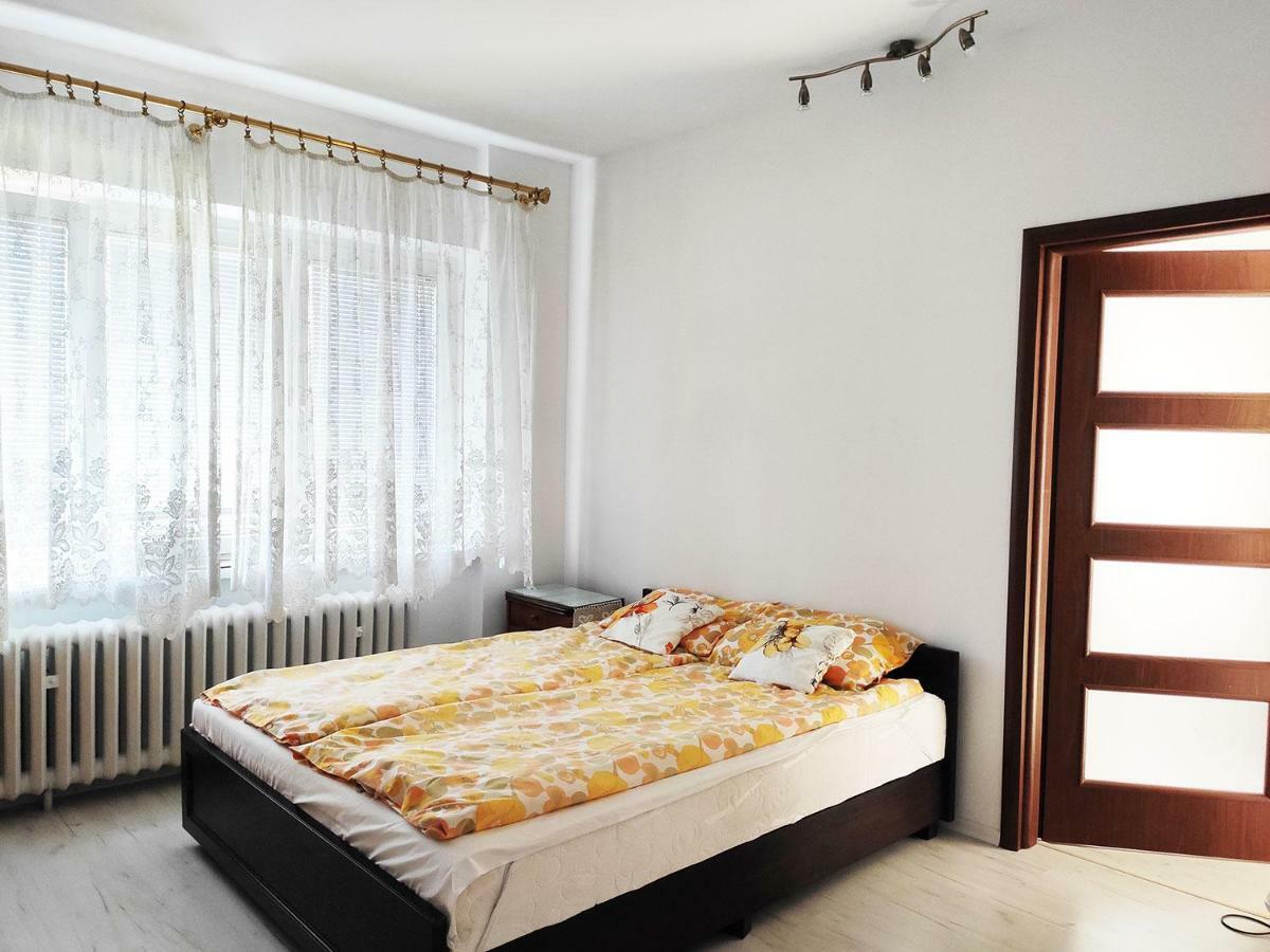Apartment Feliks *